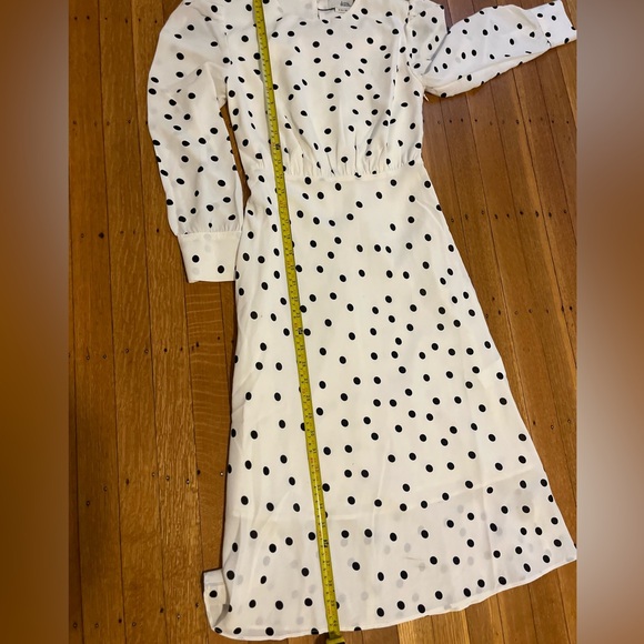 Beautiful Polka dots dress! - Picture 4 of 6